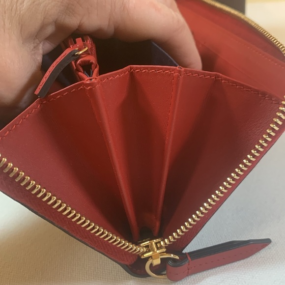 Gucci GG Supreme Blooms Zippy Wallet Rare Blue w/Red Leather Interior - Picture 15 of 17